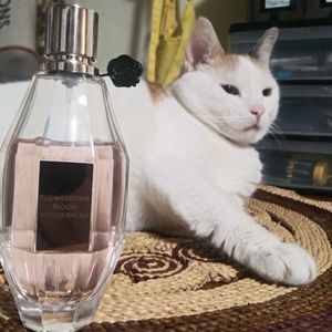Viktor & Rolf Flowerbomb Bloom 3.4 FL Oz. 3/4 full
